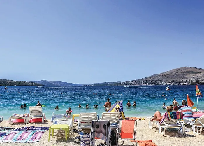 Okrug Gornji With Sea View 1 Трогір