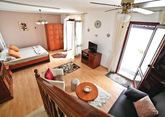 Okrug Gornji With Sea View 1 Апартаменти Трогір